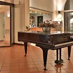 Toscana Hotel 4*
