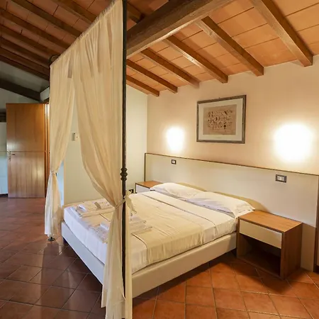 托斯卡纳佛得酒店 4*